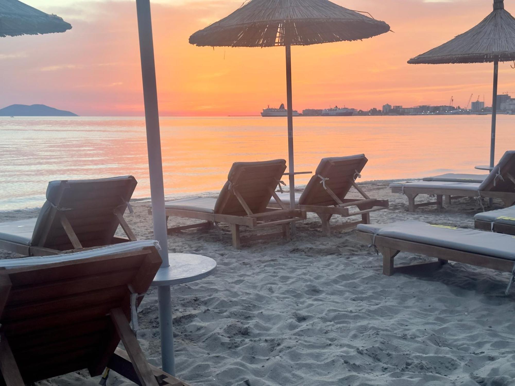 Elmar Comfort Vlorë エクステリア 写真